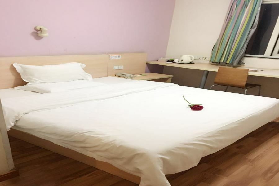 7Days Premium Nanchang Railway Station Екстериор снимка